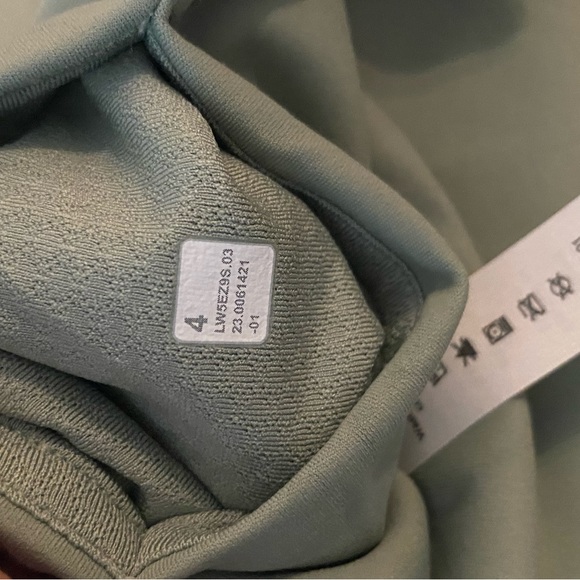 Lululemon Groove Flared Pants Regular NWT - Picture 12 of 13